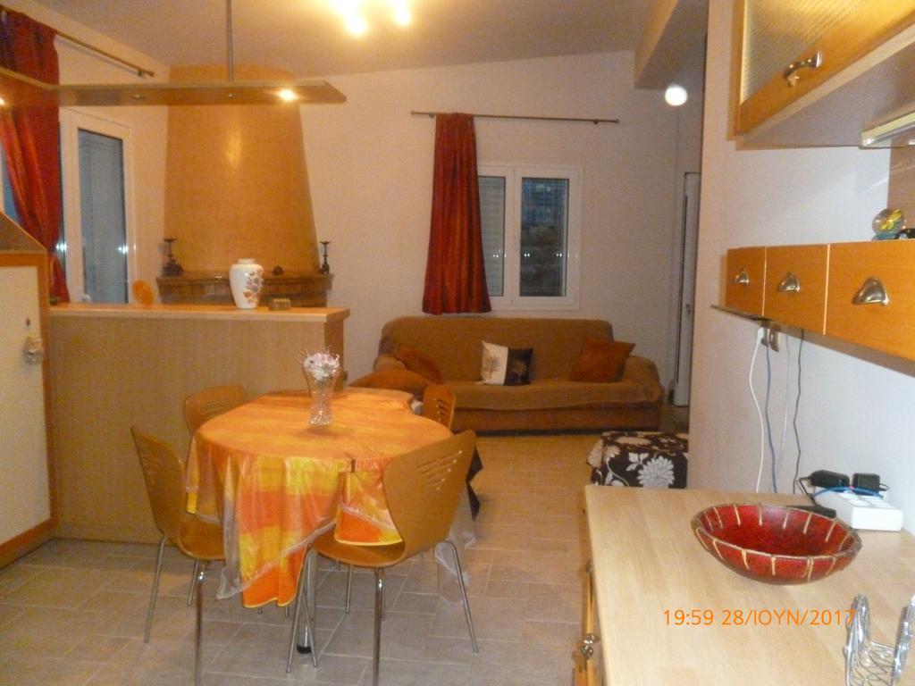 Villa Perigiali Seaside Vromopousi Esterno foto